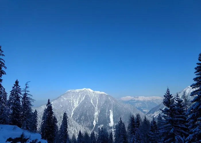 Holiday home Haus Am Hof - 15th Century House At The Lake, Near The Marketplace, With A Balcony Hallstatt
