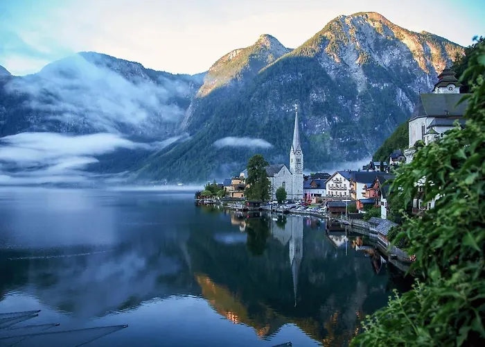 Haus Am Hof - 15th Century House At The Lake, Near The Marketplace, With A Balcony * Hallstatt
