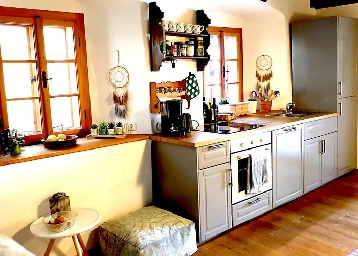 Haus Am Hof - 15th Century House At The Lake, Near The Marketplace, With A Balcony هالشتات